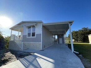 Building Photo - 2914 Stallion Ct