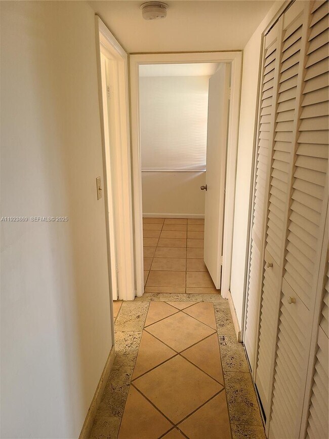 Building Photo - 10282 NW 9th St Cir