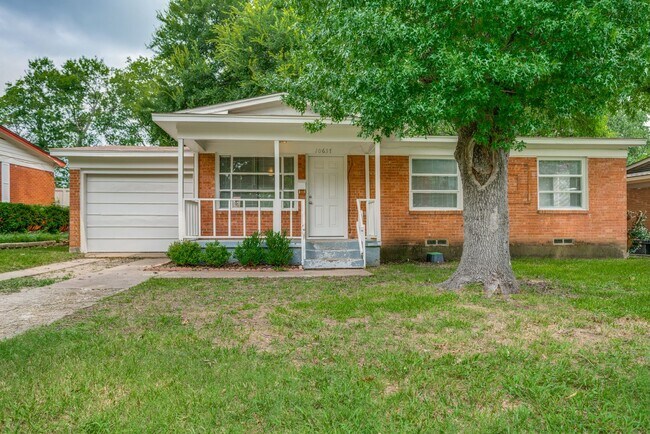 Building Photo - 10637 Dunaway Dr