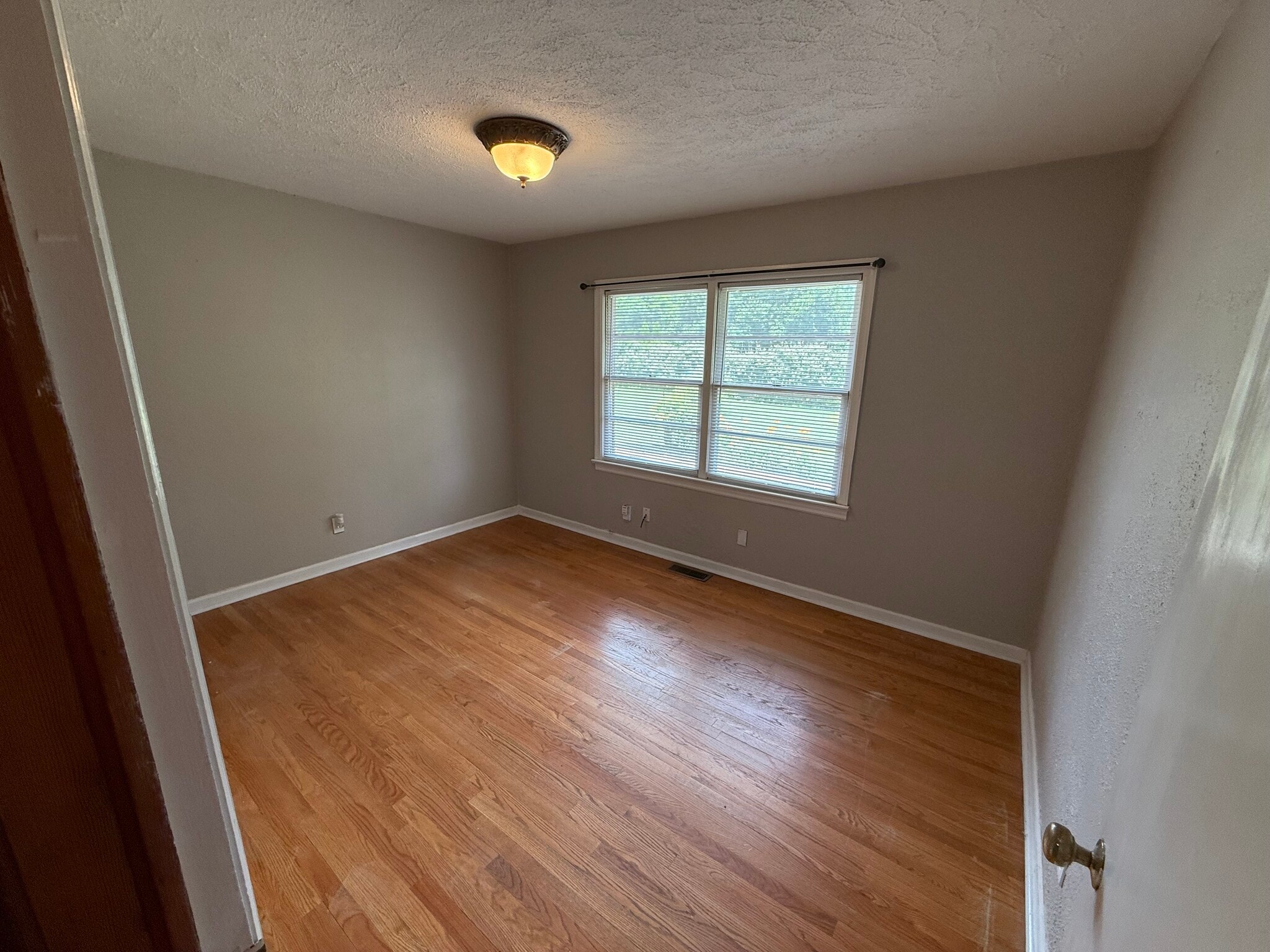 Building Photo - 7105 Whitesburg Dr SE