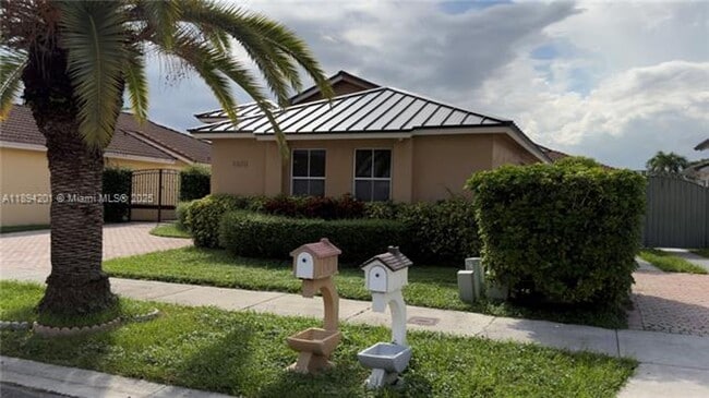 Building Photo - 1070 NW 129th Pl