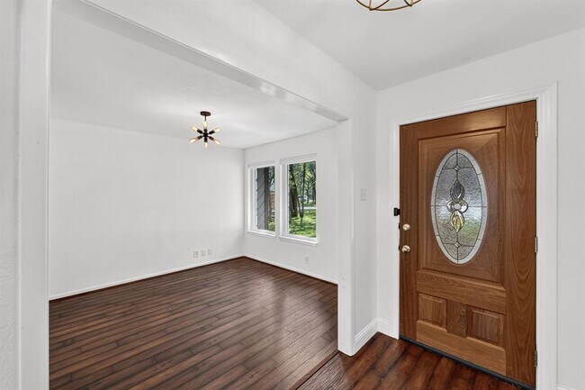 Building Photo - 1804 Stagecoach Trail