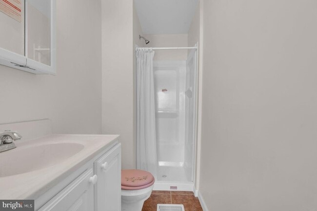 Building Photo - 1007 E Preston St