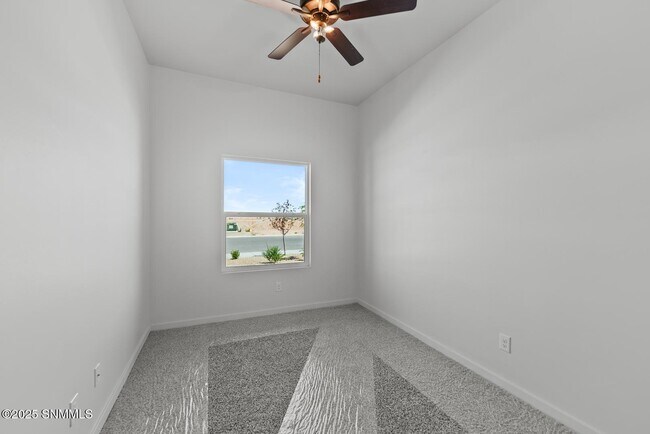 Building Photo - 3676 Springhaven Lp