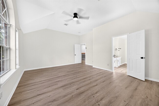 Building Photo - 17243 Valemist Ct