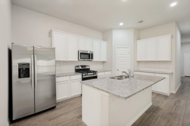 Building Photo - 14057 Kempt Dr