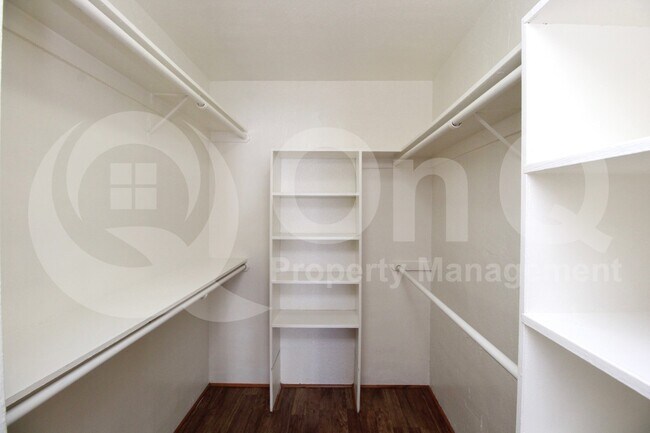 Building Photo - 3435 W Danbury Dr
