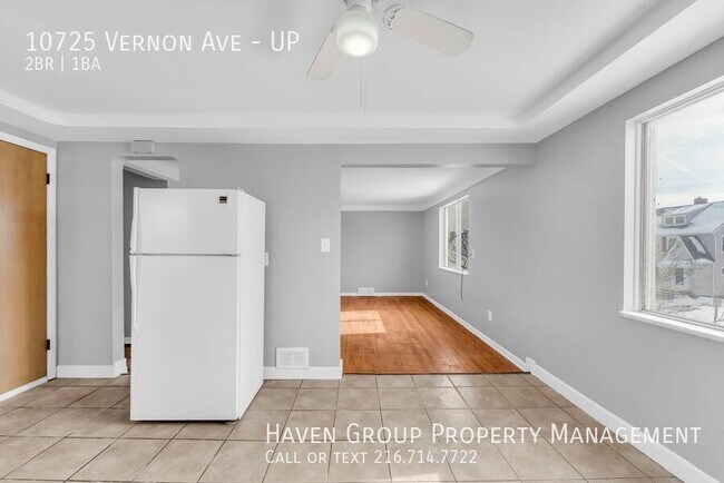 Building Photo - 10725 Vernon Ave