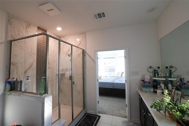 Building Photo - 232 Barton Oak Trl