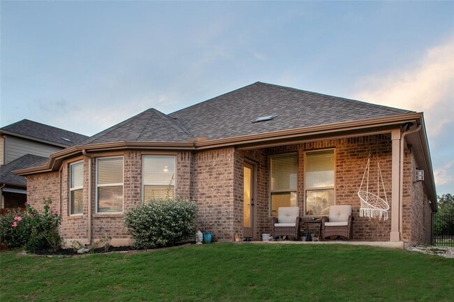 Building Photo - 6808 Cliff Rose Dr