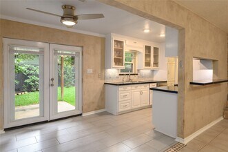 Building Photo - 4110 Garden Springs Dr