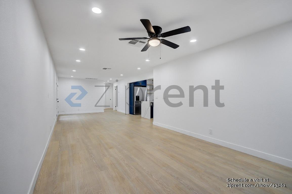 Building Photo - 2602 Deodar St