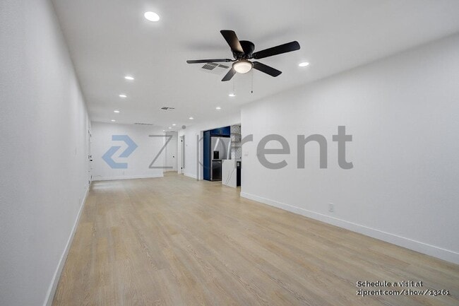 Building Photo - 2602 Deodar St