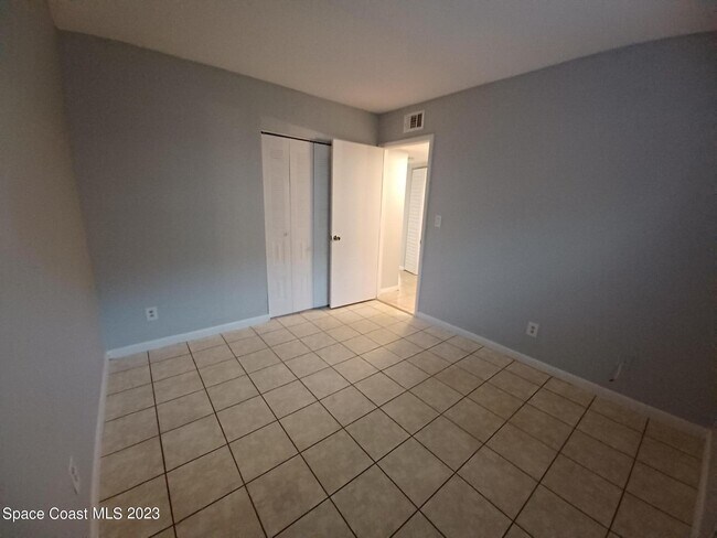 Building Photo - 1617 Sunny Brook Ln