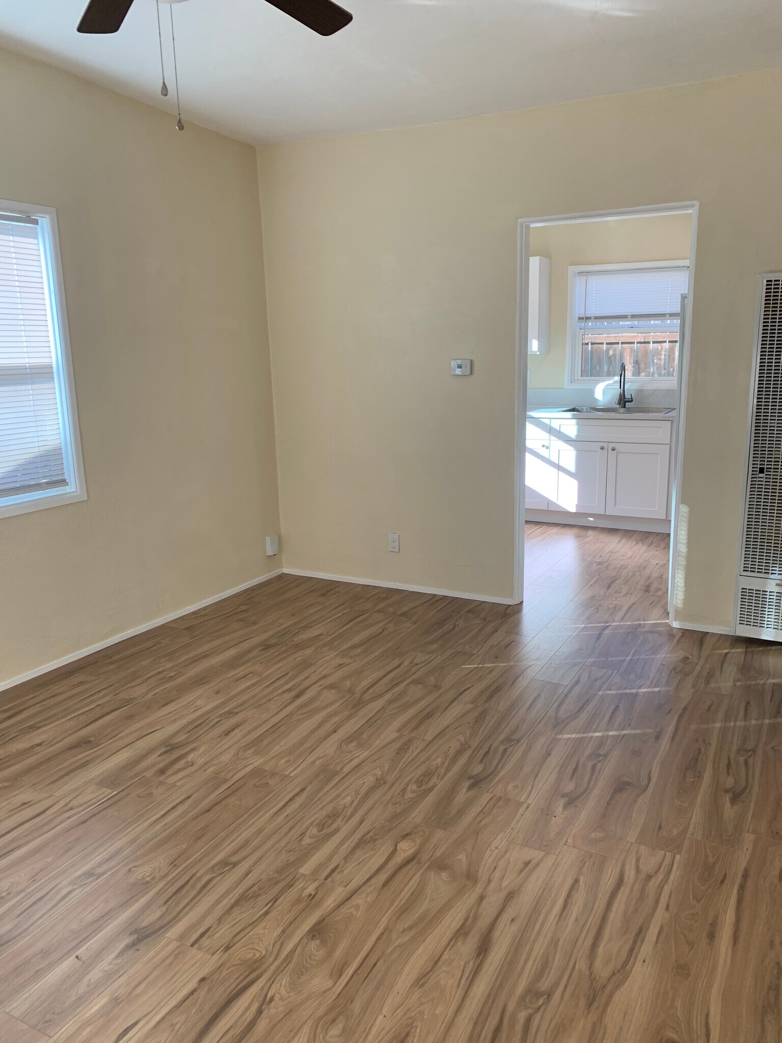 Building Photo - 2911 Central Ave