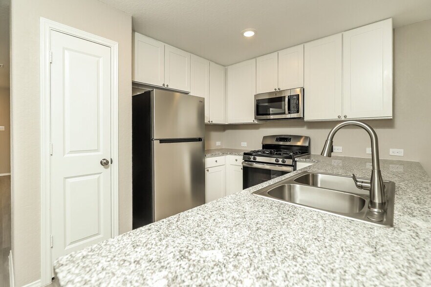 Building Photo - 10714 Giacconi Dr