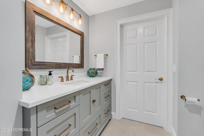 Building Photo - 118 Beacon Blvd