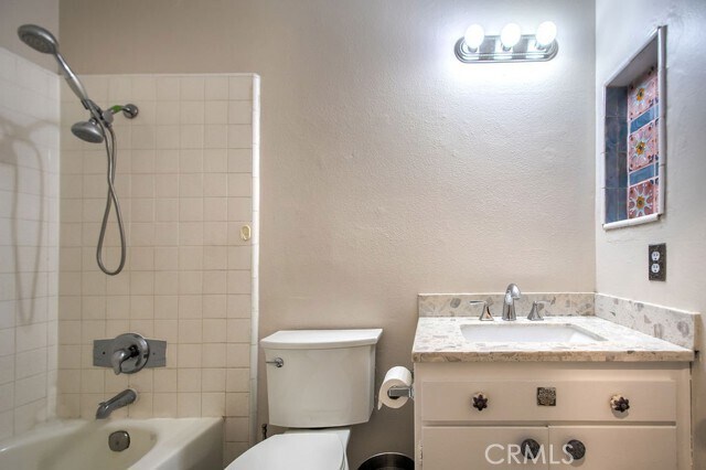Building Photo - 17252 Citron