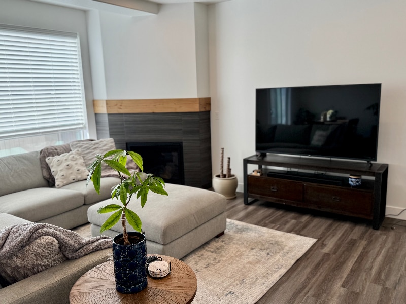 Building Photo - 1860 S Courtney Way