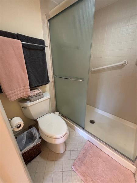 Building Photo - 2660 Carambola Cir N