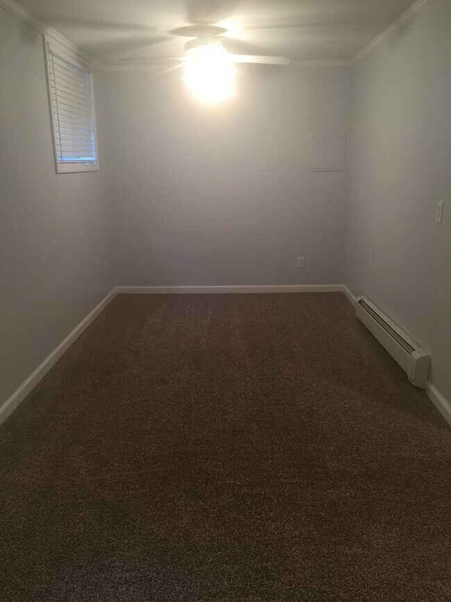 Building Photo - 4 Higbie Dr