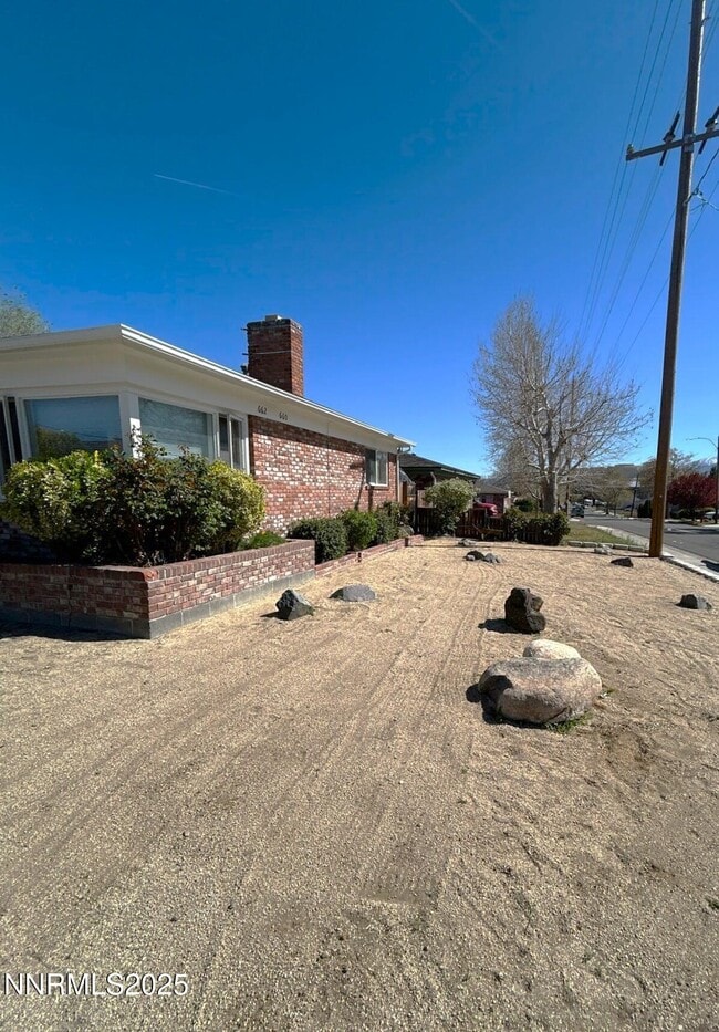 Building Photo - 660 Kirman Ave