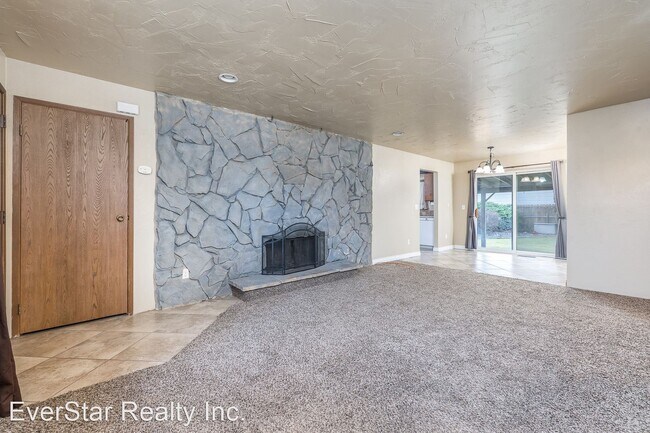 Building Photo - 2 br, 1 bath House - 6717 W 1st Ave