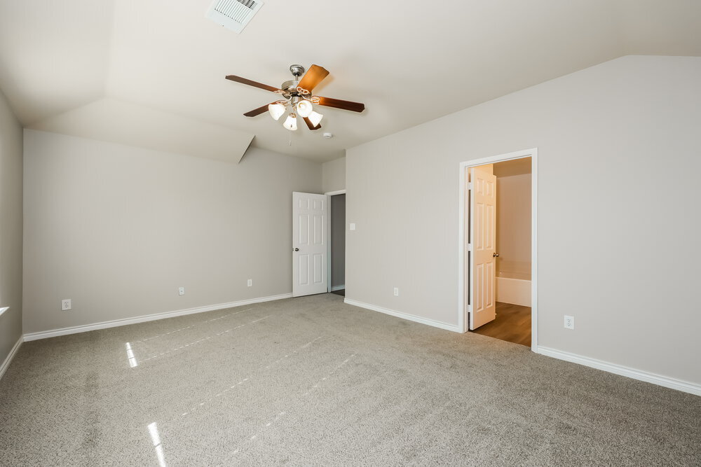 Building Photo - 1204 Boxwood Dr