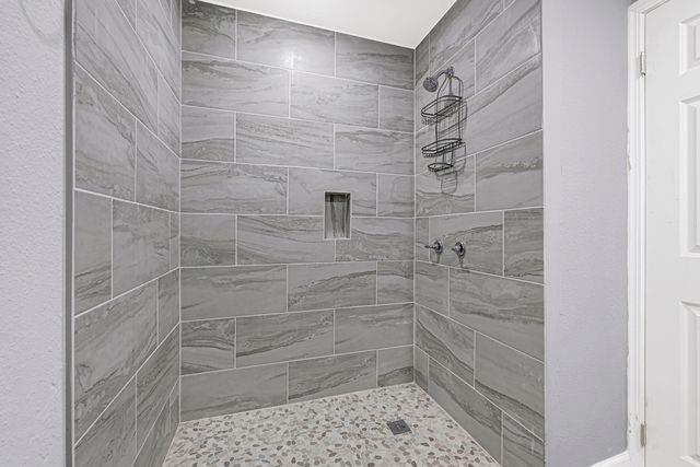 Building Photo - 18318 Cassina Ln