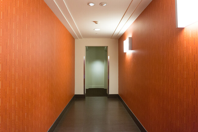 Building Photo - 1711 E Olive Way