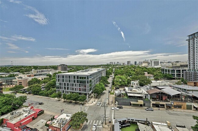 Building Photo - 501 West Ave