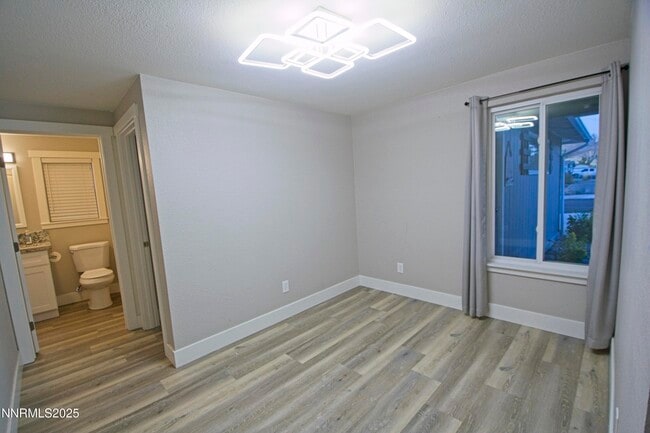 Building Photo - 489 Penny Way