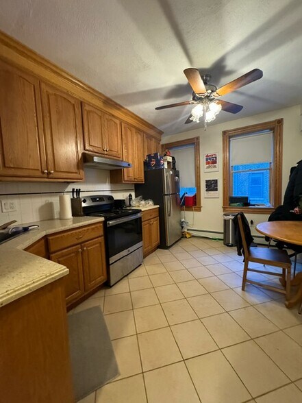 Primary Photo - 46 Garden St