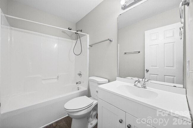Building Photo - 5194 Brooktree Dr