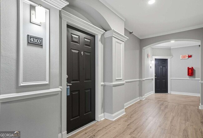 Building Photo - 1850 Cotillion Dr