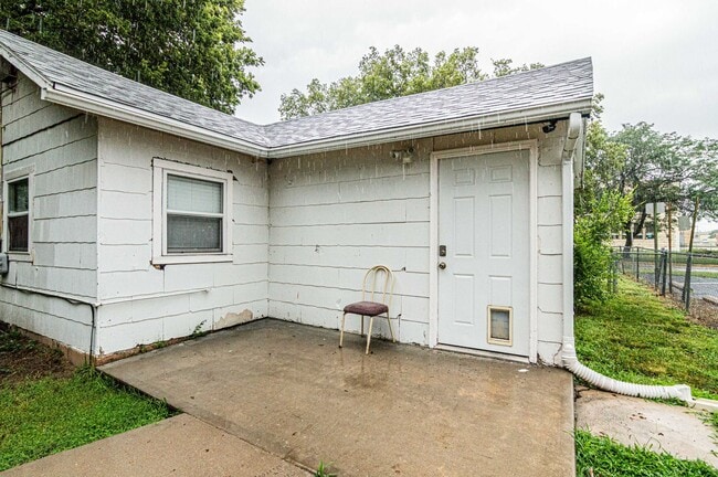 Building Photo - Please View 3D Virtual Walk-Through Before Scheduling a Showing