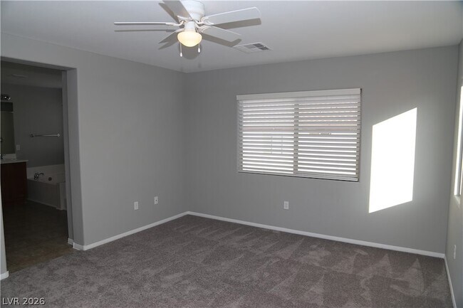 Building Photo - 10642 Cave Ridge St