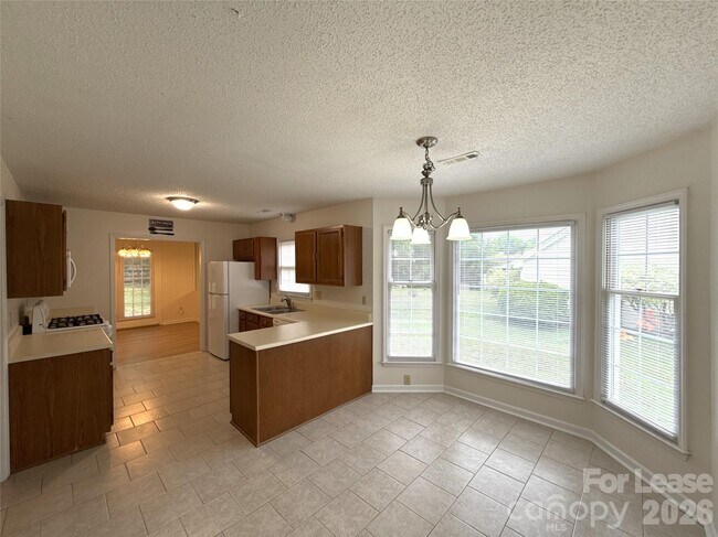 Building Photo - 13500 Stephendale Dr