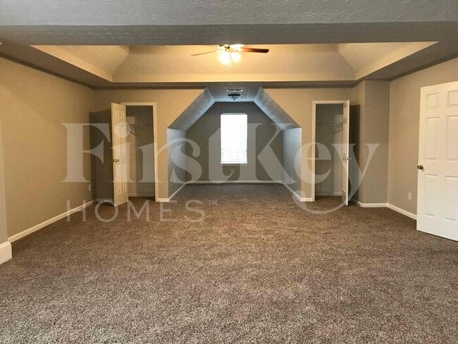Building Photo - 1283 Labrador Ln
