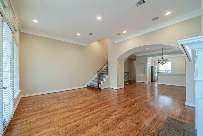 Building Photo - 9103 Harbor Hills Dr