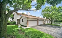 Building Photo - 878 Swan Ln