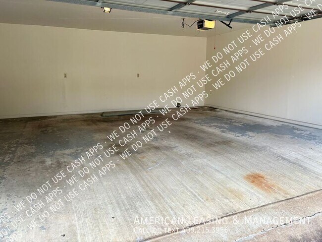 Building Photo - 908 Townwood-