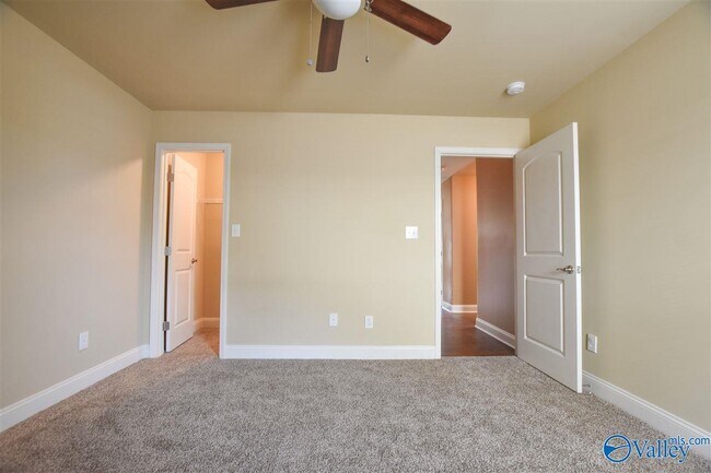 Building Photo - 103 Benteen Ave