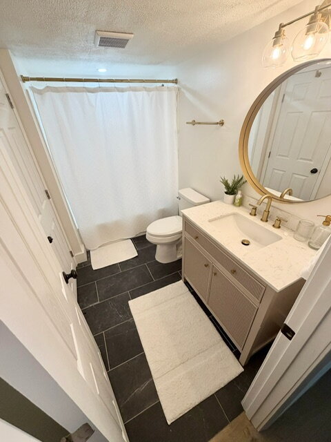 Building Photo - New Price! Available Now! Beautifully Renovated 3-Bedroom Rancher on Spacious Lot with Detached G...