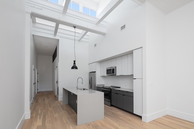 Floorplan - Auction House Apartments