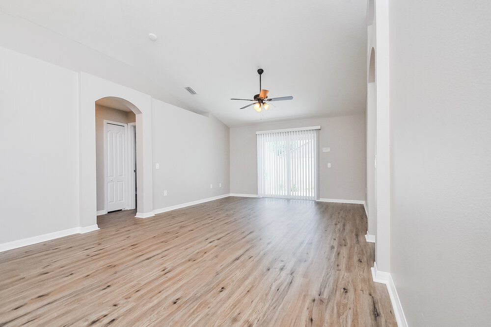 Building Photo - 12724 Lake Vista Dr