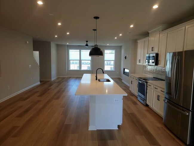 Building Photo - Like New 3 Bedroom Home with Garage For Rent in Henrico