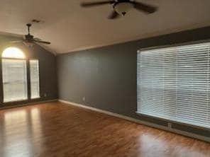 Building Photo - 918 Cooper Ln