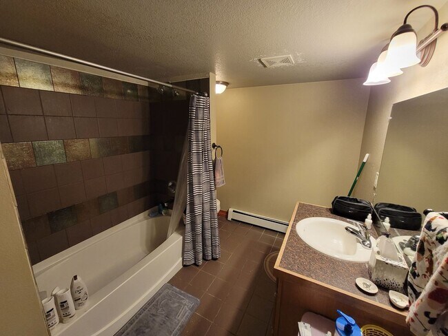 Building Photo - 1130 13th St