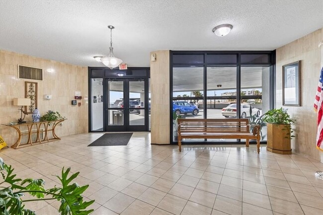 Building Photo - 1415 Ocean Shore Blvd